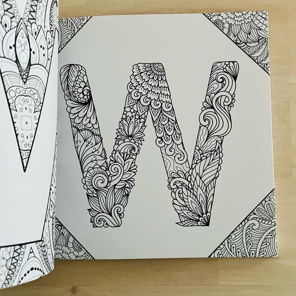 NEW A to Z Adult Colouring Book - Picture 10 of 10